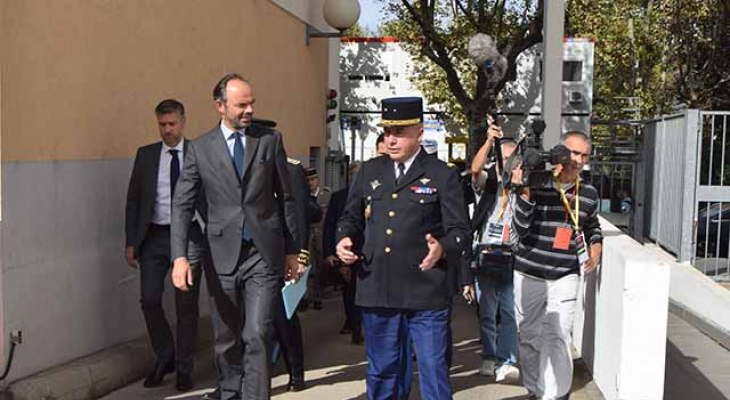 Edouard Philippe au chevet des gendarmes