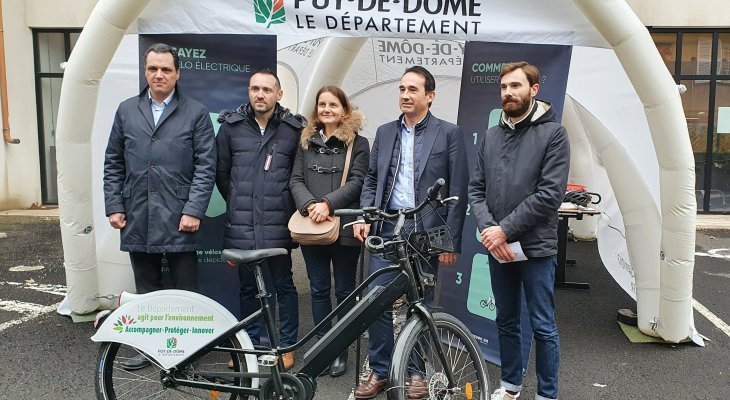 Avec Vélo partage, les agents du Département roulent en vélo électrique