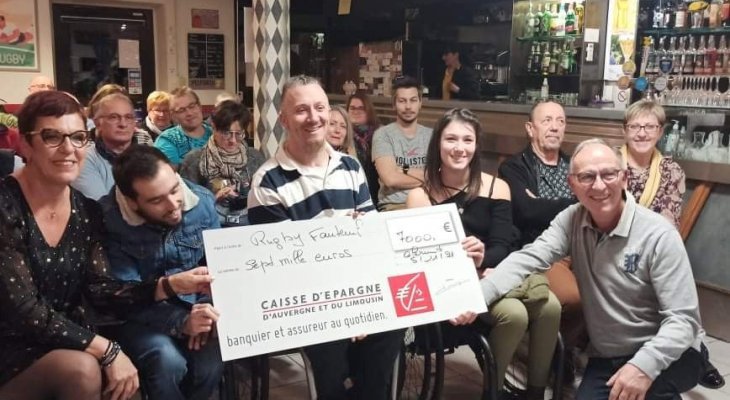 Le XV AS'Miss remet un chèque de 7 000 euros pour le rugby fauteuil