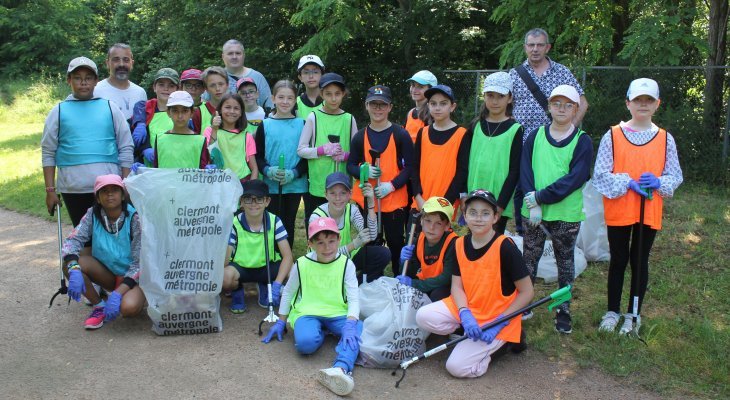 Le Conseil municipal des enfants de Beaumont fait son ramassage des déchets