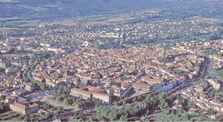 Riom prépare l'aménagement du parking des Dagneaux et la renaturation de l'Ambène