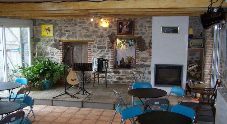 L'Arthé Café à Manzat : le Café Concert Rural