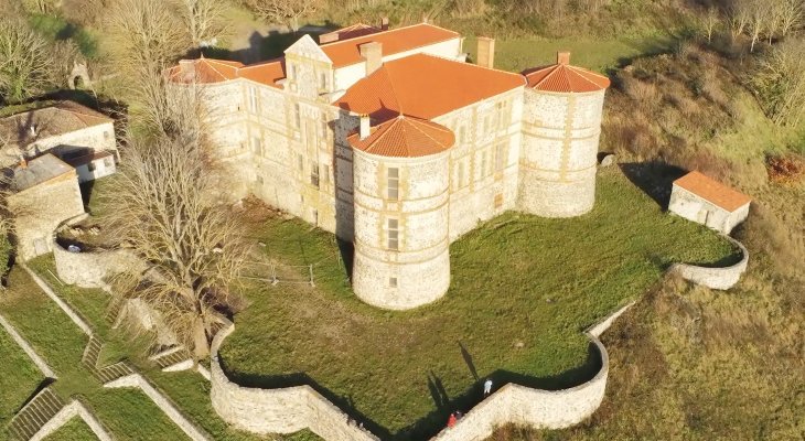 Une randonnée le 9 mars pour restaurer le château de la Chaux Montgros