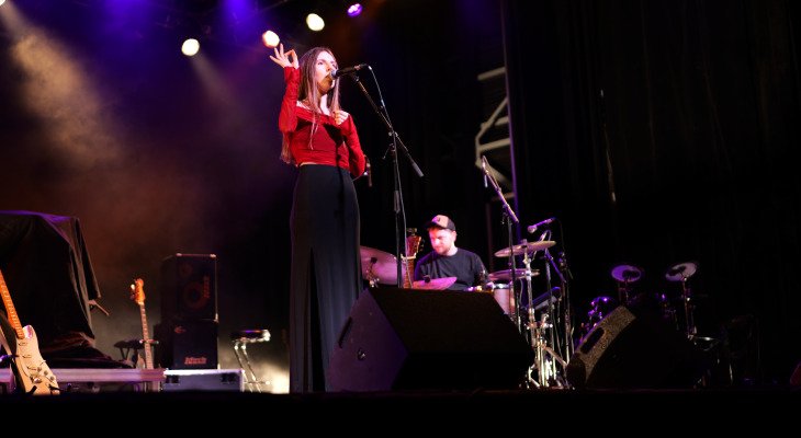 Lili Em : Des chansons tintées de tout ce que je vis, de ce qui m'imprègne dans le monde