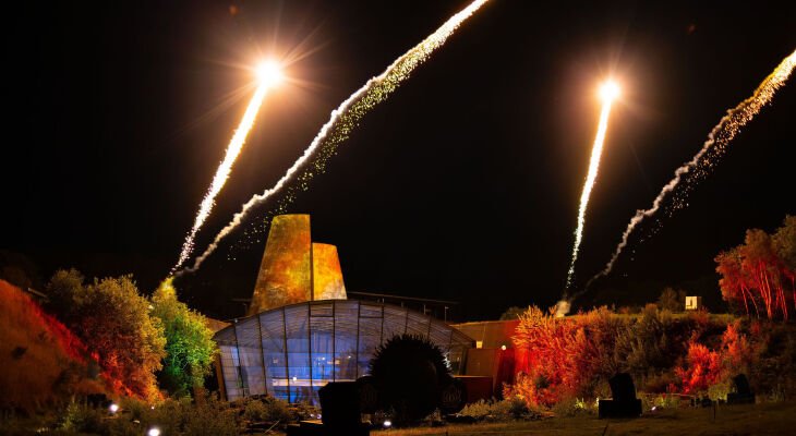 Concerts, spectacles, planétarium, nocturnes : passez un été volcanique à Vulcania !