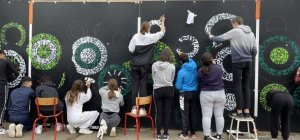 Châtel-Guyon : une fresque en calligraffiti au collège Champclaux