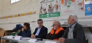 « Mieux vous triez, plus vous donnez » : le Valtom et trois associations de dons alimentaires en action