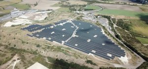 Une centrale photovoltaïque sur le site de stockage de déchets de Puy-Long