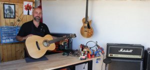 Aux Martres d'Artière, Thomas Vallaude est aux petits soins pour vos guitares et amplis