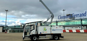 Aéroport : une première dégivreuse 100% électrique pour avion