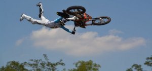 Julien Vanstippen : « C'est dingue de pouvoir rouler dans une arène comme ça »