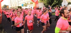 Clermont en rose : 10 000 maillots roses sur la ligne de départ