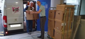 La Banque Postale collecte 97 kilos de vêtements pour les Restos