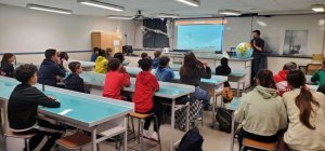 PolarPODibus, le projet pédagogique phare de Jean-Louis Étienne arrive en Auvergne