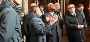 Après les rafales de vent, la Cathédrale a une nouvelle baie face à la Victoire