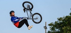 Blackliner Freestyle Show : avant les JO, Anthony Jeanjean, champion de France de BMX freestyle, veut briller au Zénith