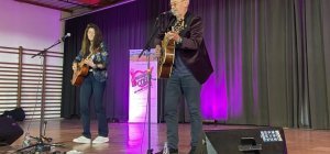 Restos du coeur : Michael Jones en concert pour la  Journée des bénévoles  à Gerzat