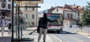 Réseau T2C : la descente à la demande,
entre 2 arrêts, à partir de 22 heures