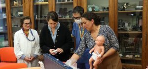 Un mannequin pédiatrique trachéotomisé pour former soignants et familles au CHU