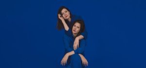 Nouvel album, concert à La Coopé, pour son retour, Comme John affiche la couleur