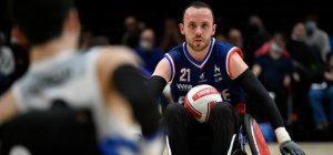 Rugby fauteuil : le collège Teilhard de Chardin accueille Jonathan Hivernat